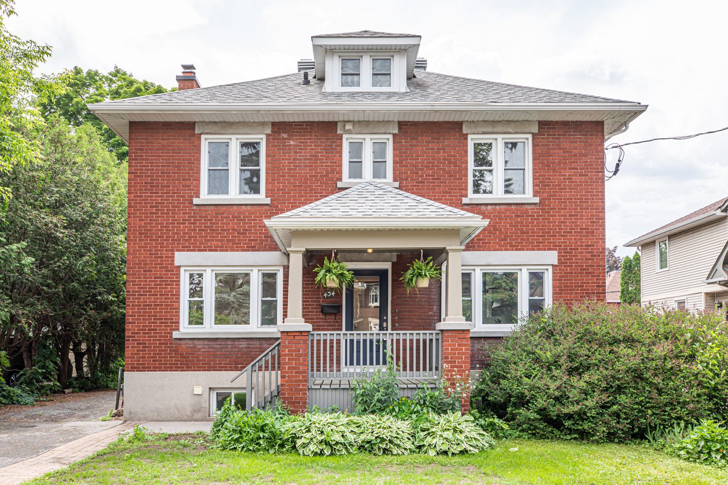 Hinton Avenue Chell Team, Ottawa Real Estate