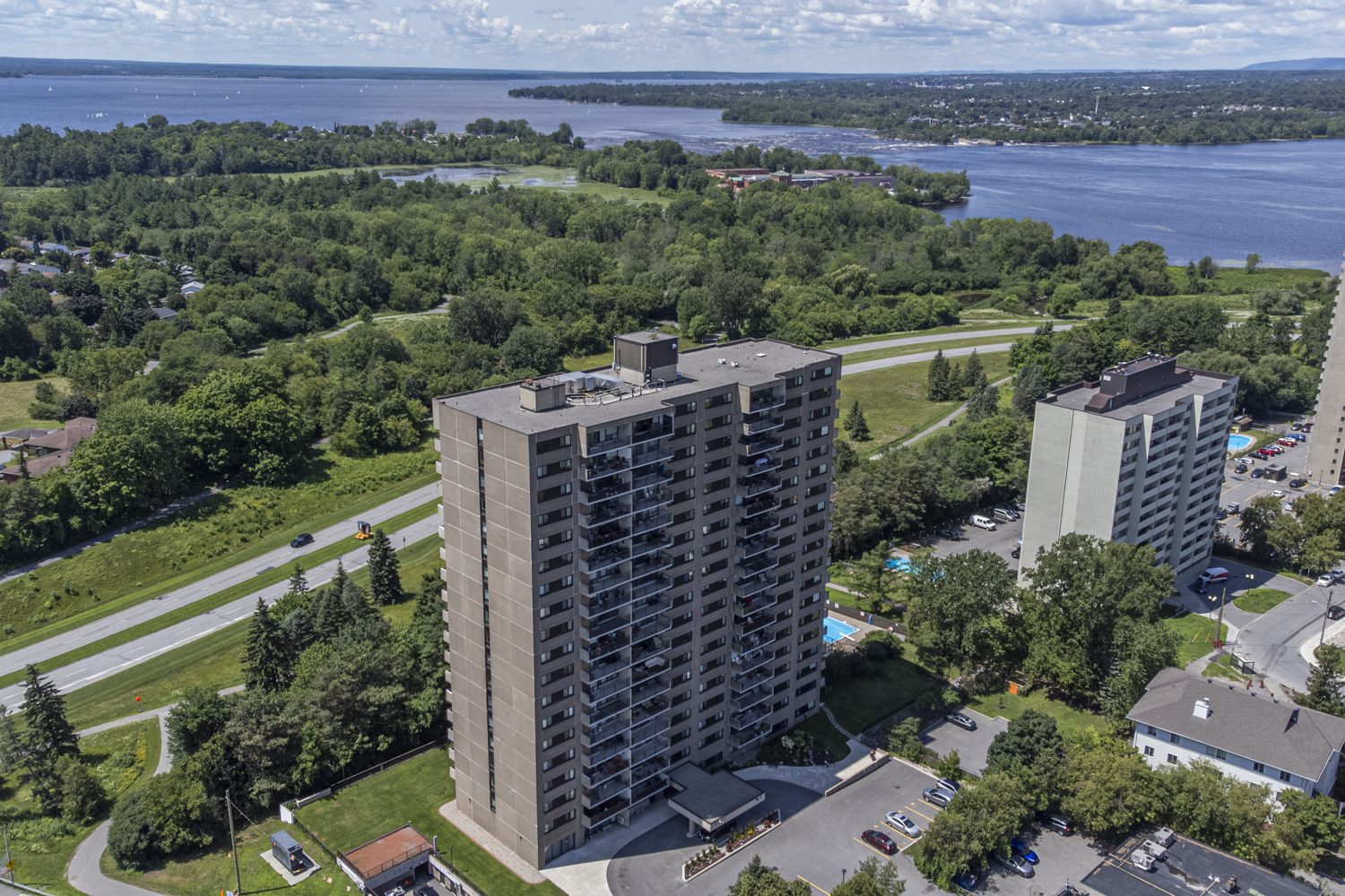Halcyon Building 1195 Richmond Road | Chell Team, Ottawa Real Estate